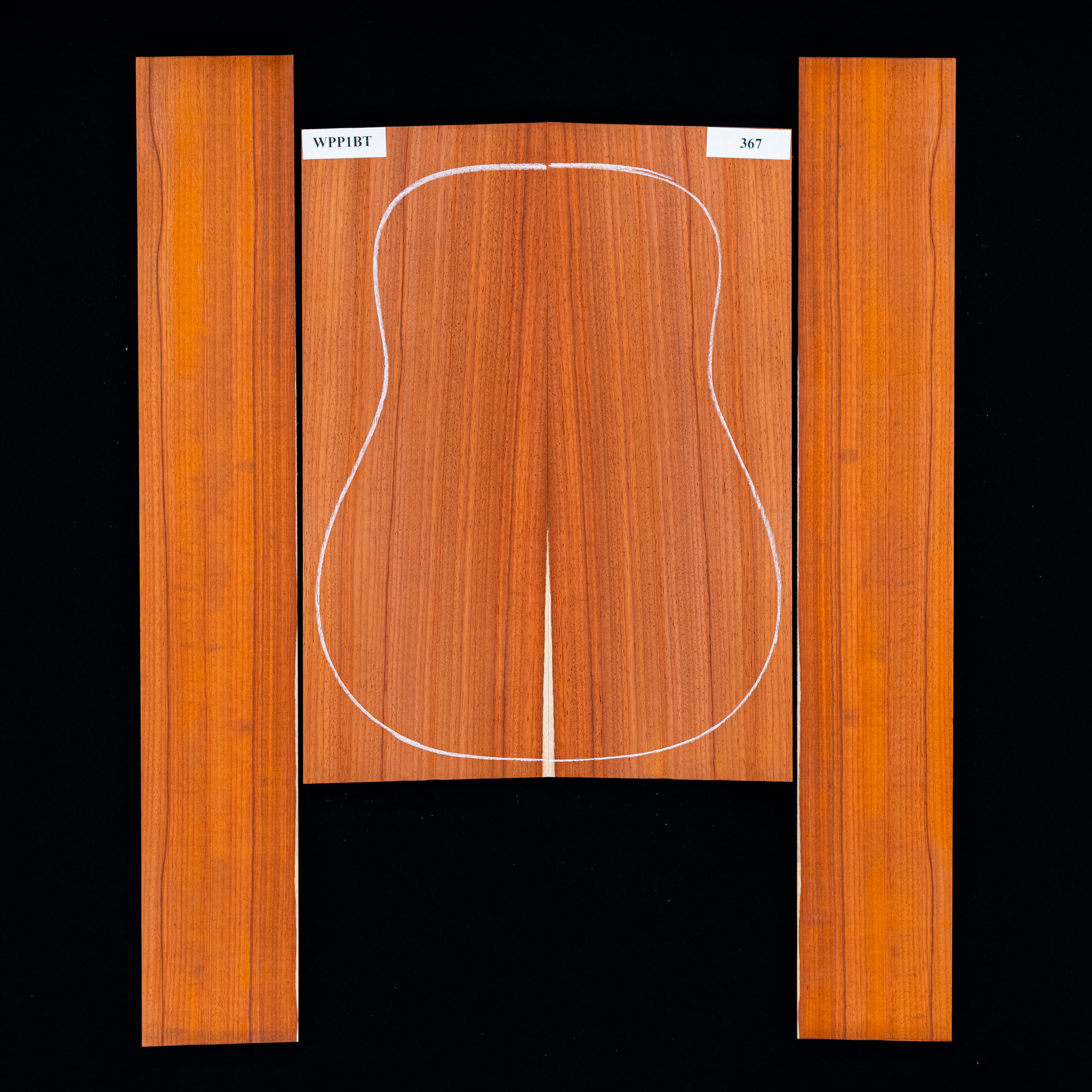 Dos Padauk + paire d’éclisses - 367 Dos Padauk + paire d’éclisses - 367