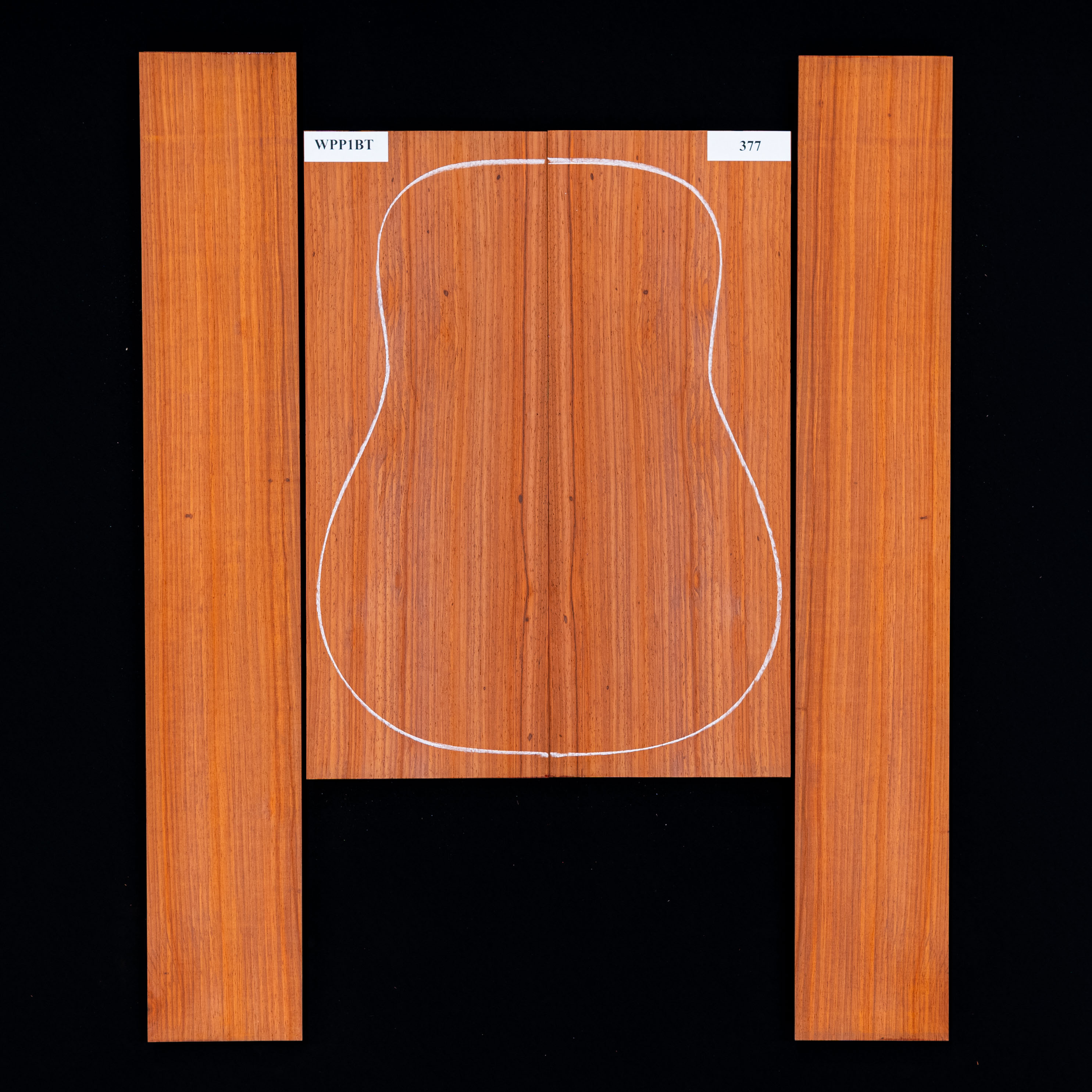 Dos Padauk + paire d’éclisses - 377 Dos Padauk + paire d’éclisses - 377