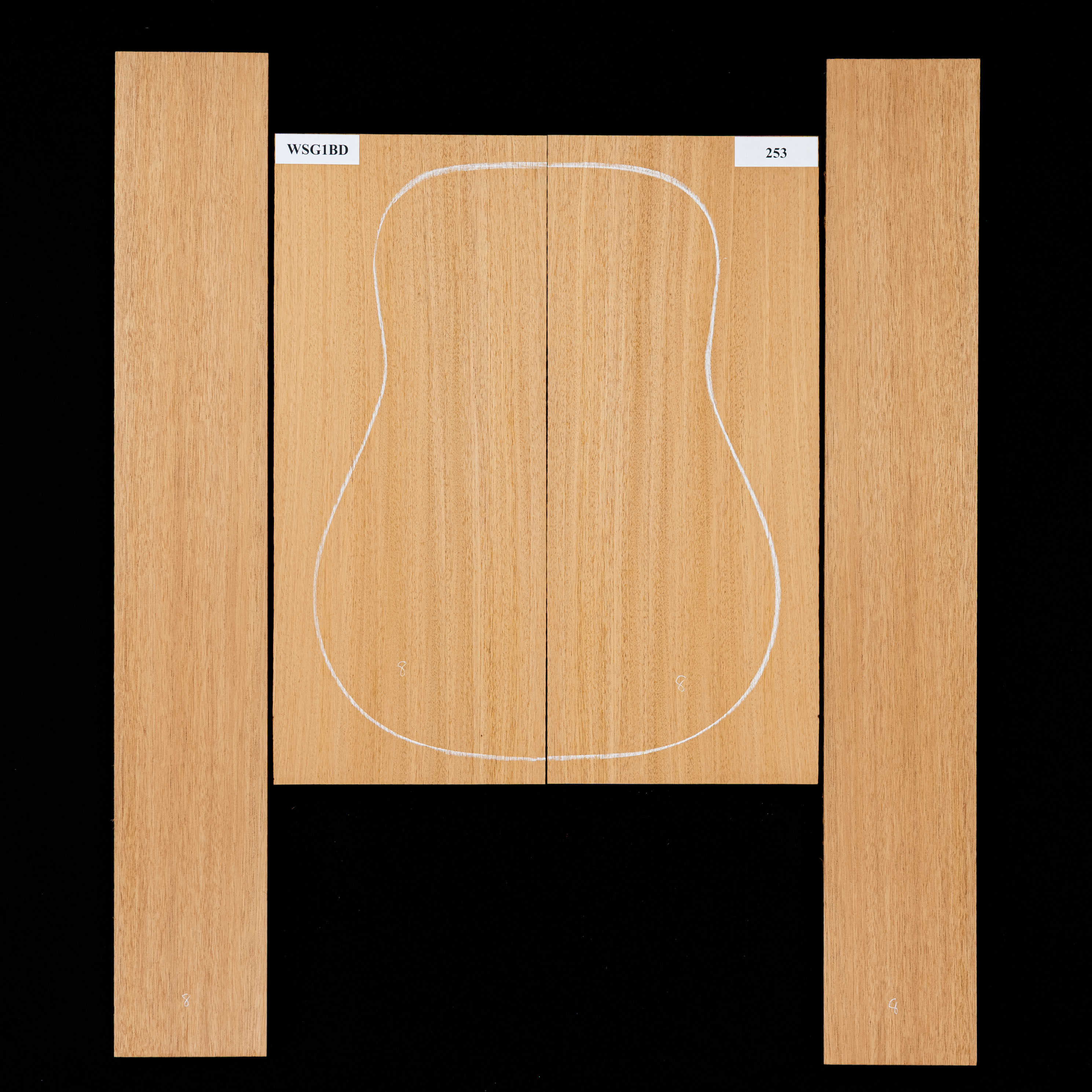 Dos et paire d’éclisses en acajou hondouran - 253 Dos et paire d’éclisses en acajou hondouran - 253