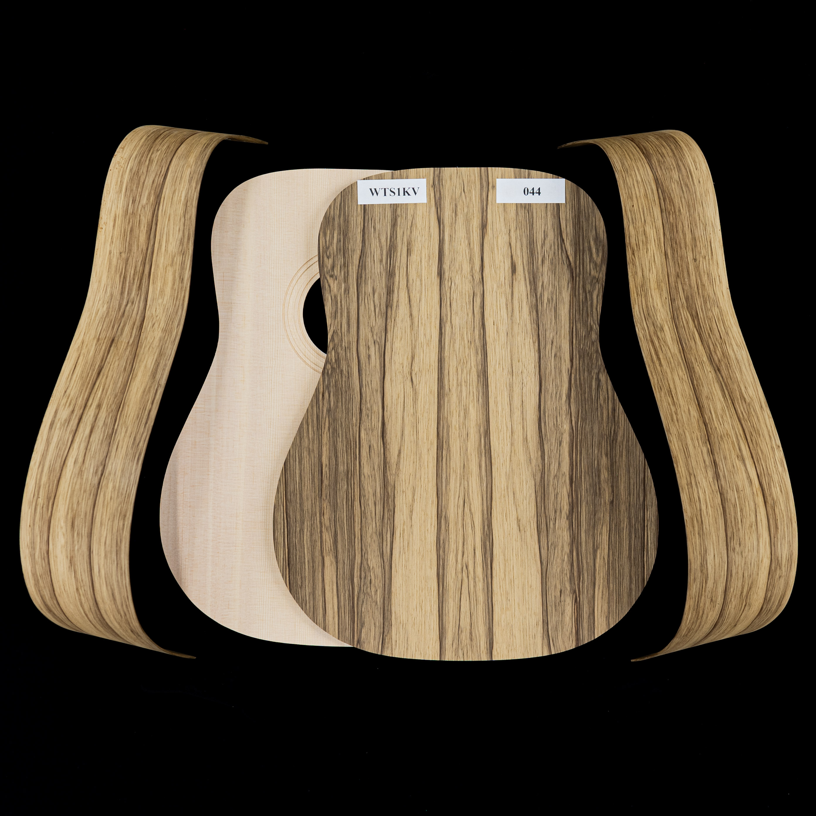 Guitare Dreadnought en kit limba noir WoodStax, manche vissé – 044 Guitare Dreadnought en kit limba noir WoodStax, manche vissé – 044