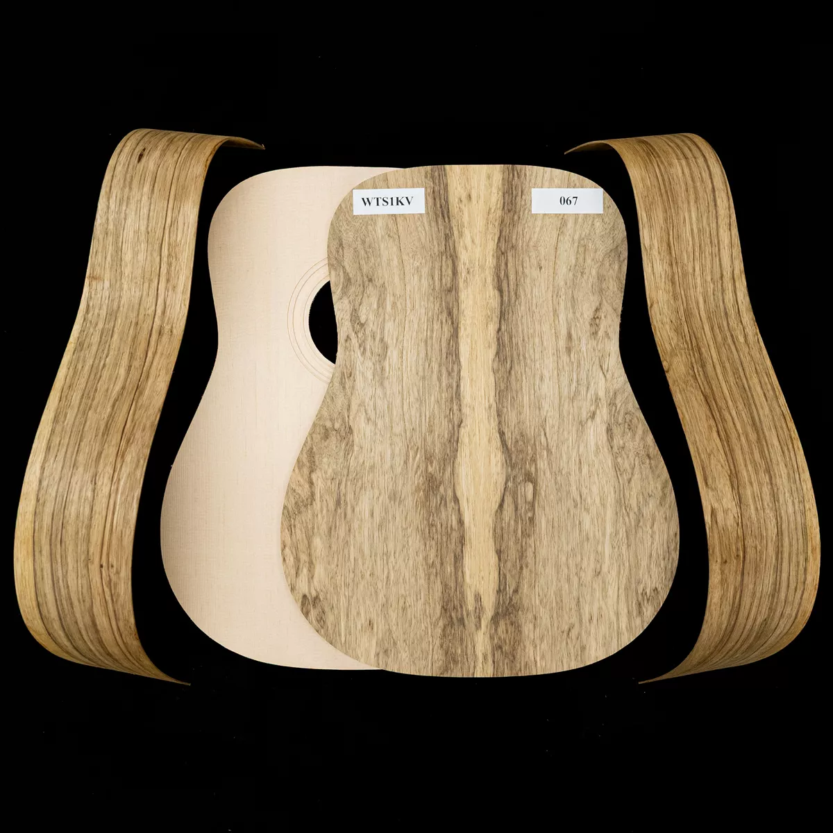 Guitare Dreadnought en kit limba noir WoodStax, manche vissé – 0,7 Guitare Dreadnought en kit limba noir WoodStax, manche vissé – 0,7