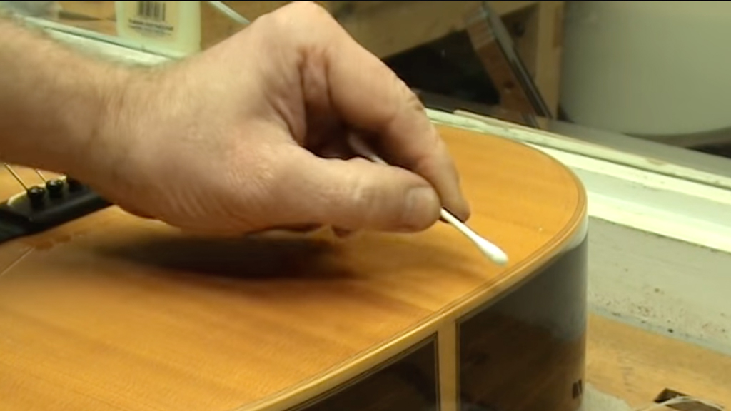 Détermination du type de finition - Sac postal Luthier Tips du Jour