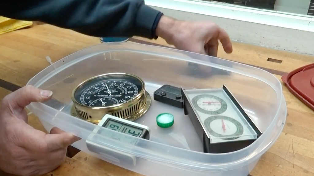 Étalonnage des hygromètres - Sac courrier Luthier Tips du Jour