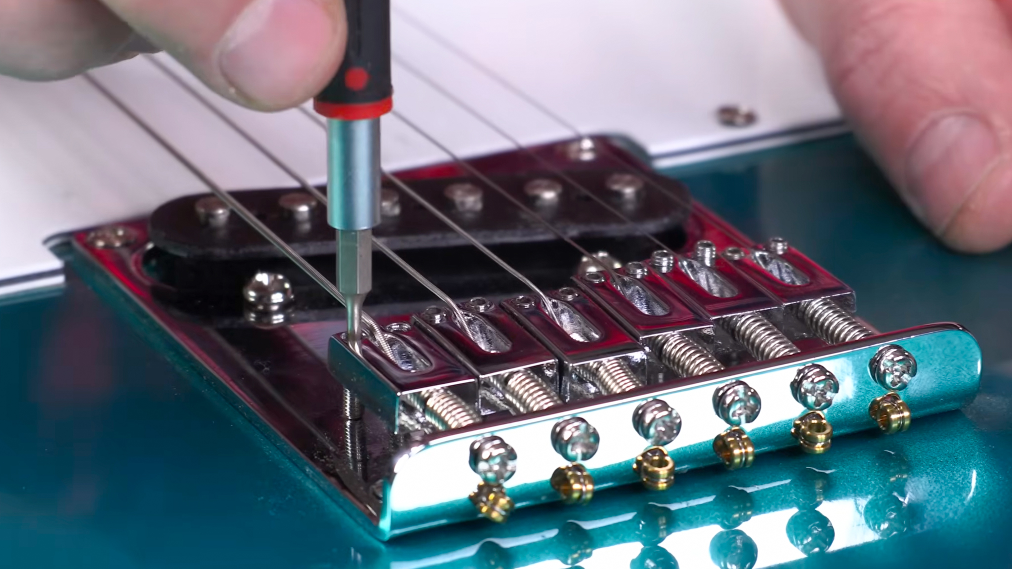 Comment régler l’action sur une guitare électrique