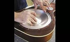 Placer le cône sur son rebord