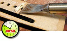 La colle s’est décollée avec un couteau à roulement électrique ( 25min suivants)