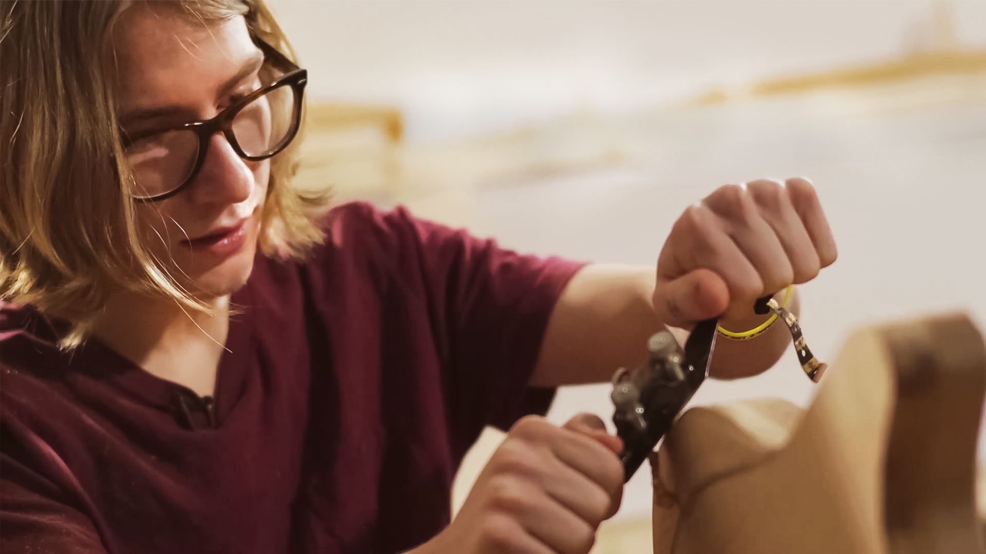 GuitarMakers: Sammy Brue Builds His Own Touring Guitar