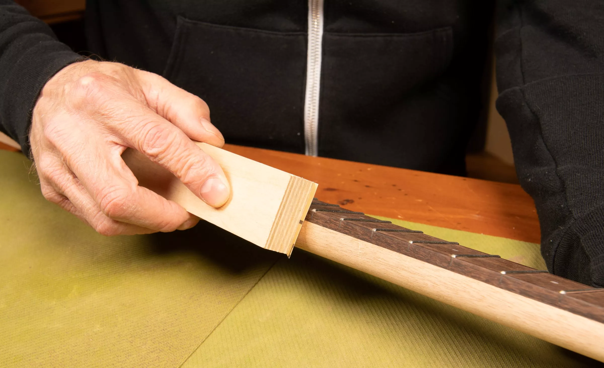 pho0,1c extrémités en fret arrière sable.jpg