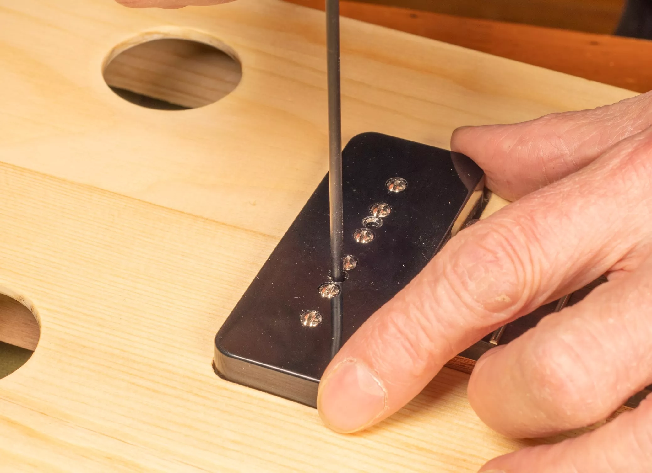 pho0,1 s’adapte au pickup.jpg