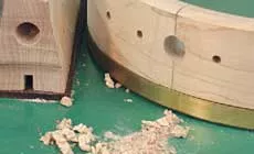 Dépôt d’un trou carré