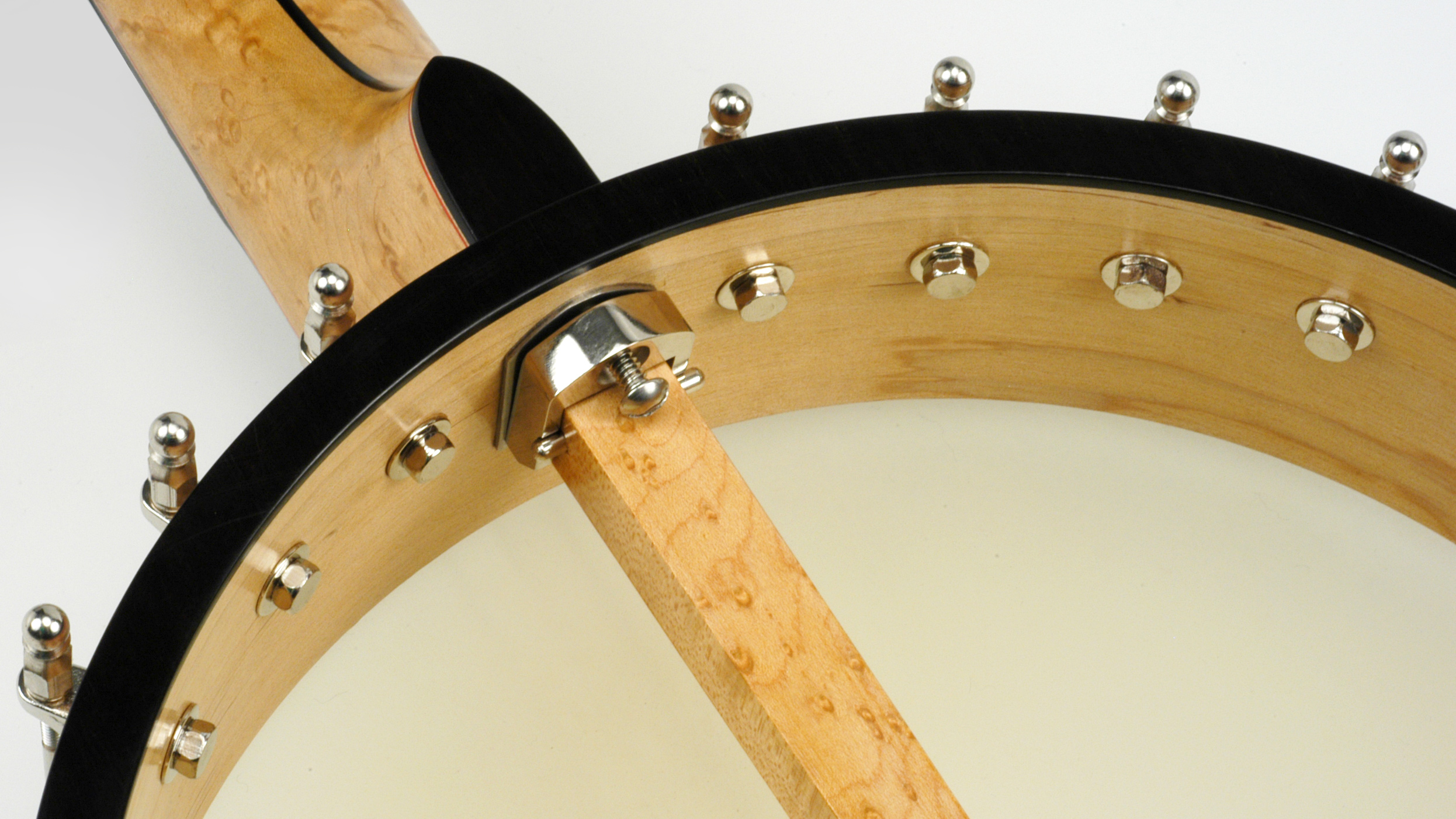 Installation d’une barre de guidage banjo ancienne