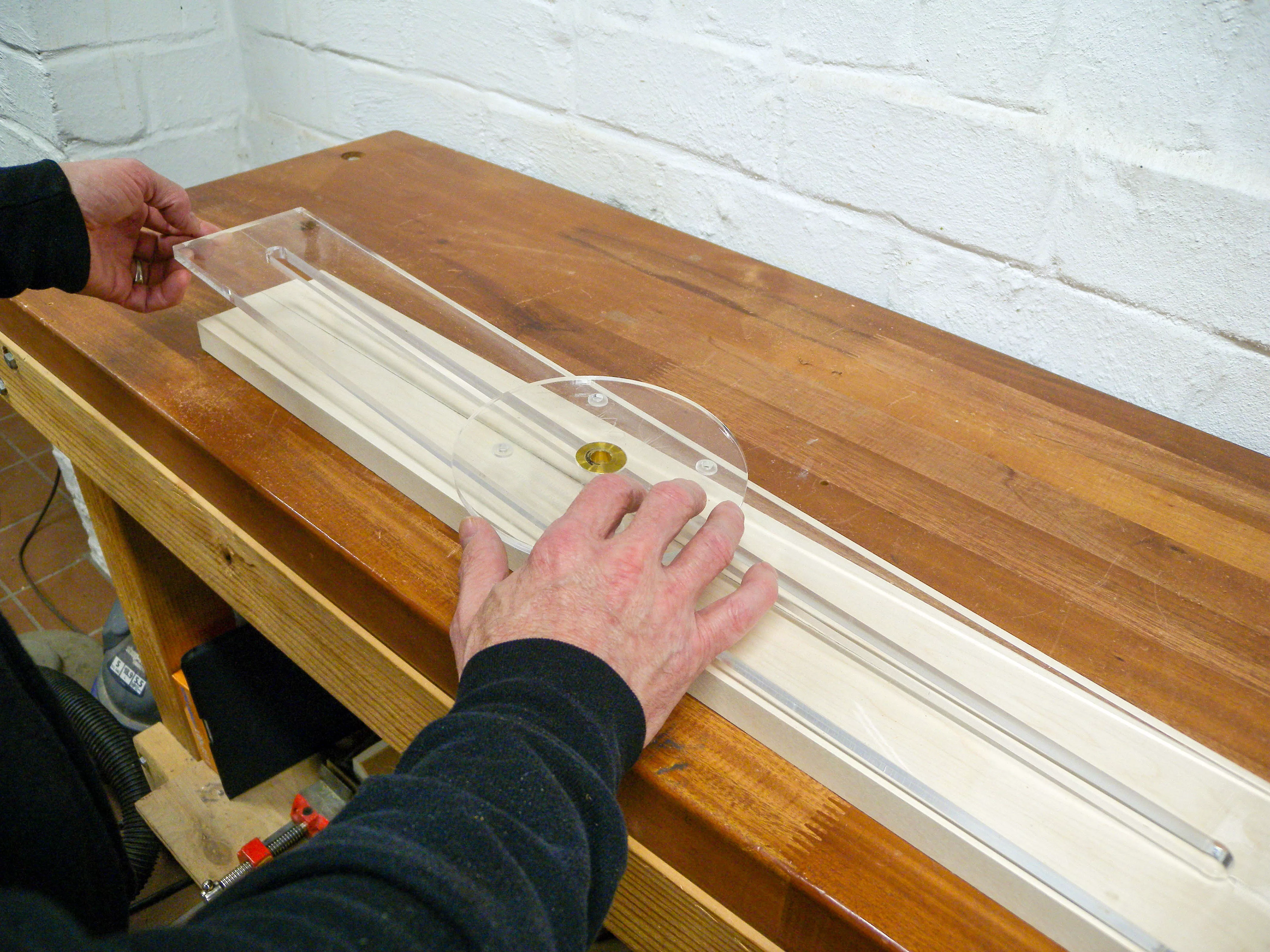 pho0,6 application du gabarit avec plaque d’adaptation pour éviter le pincement