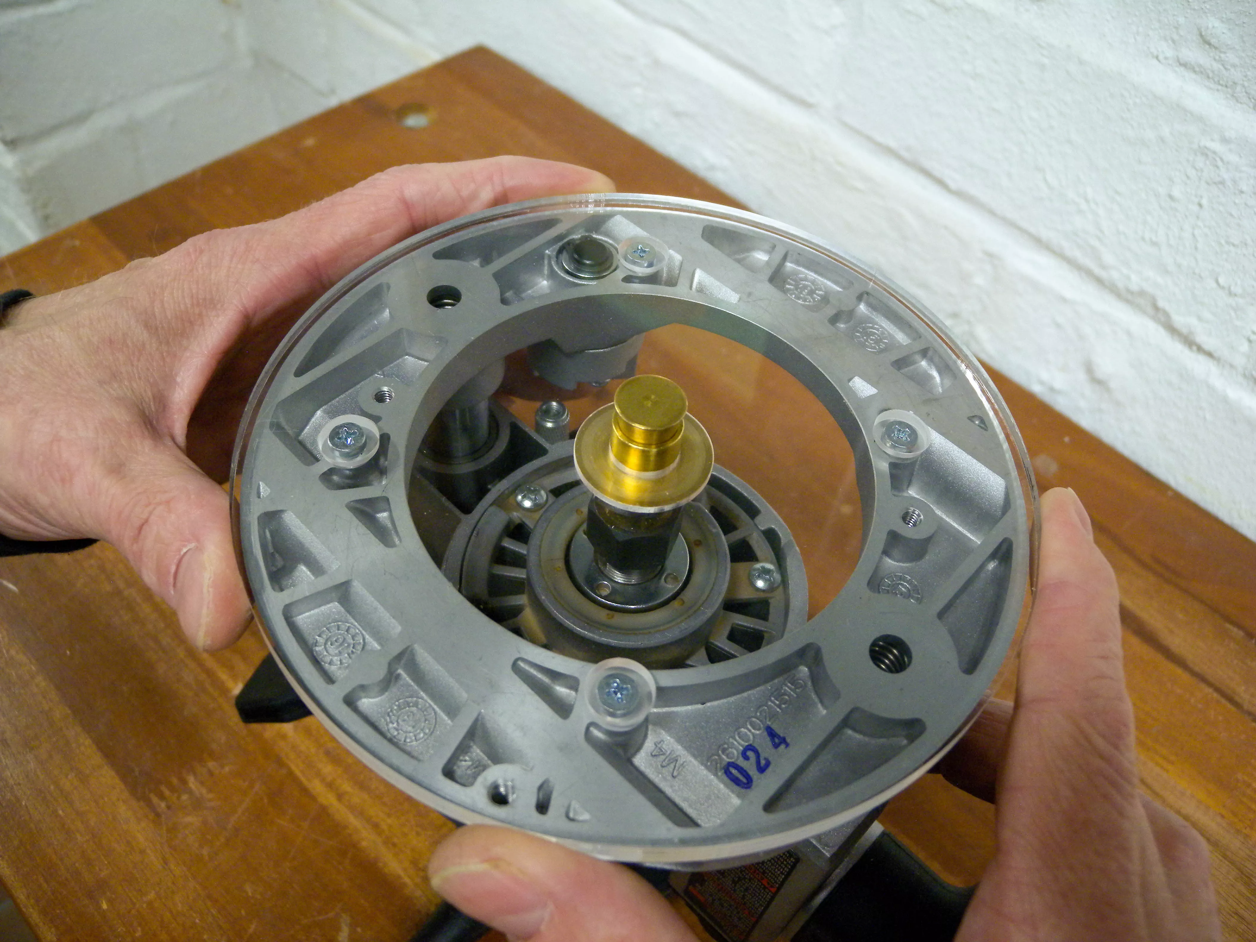 Plaque de base pho0,0 installée avec cône de centrage