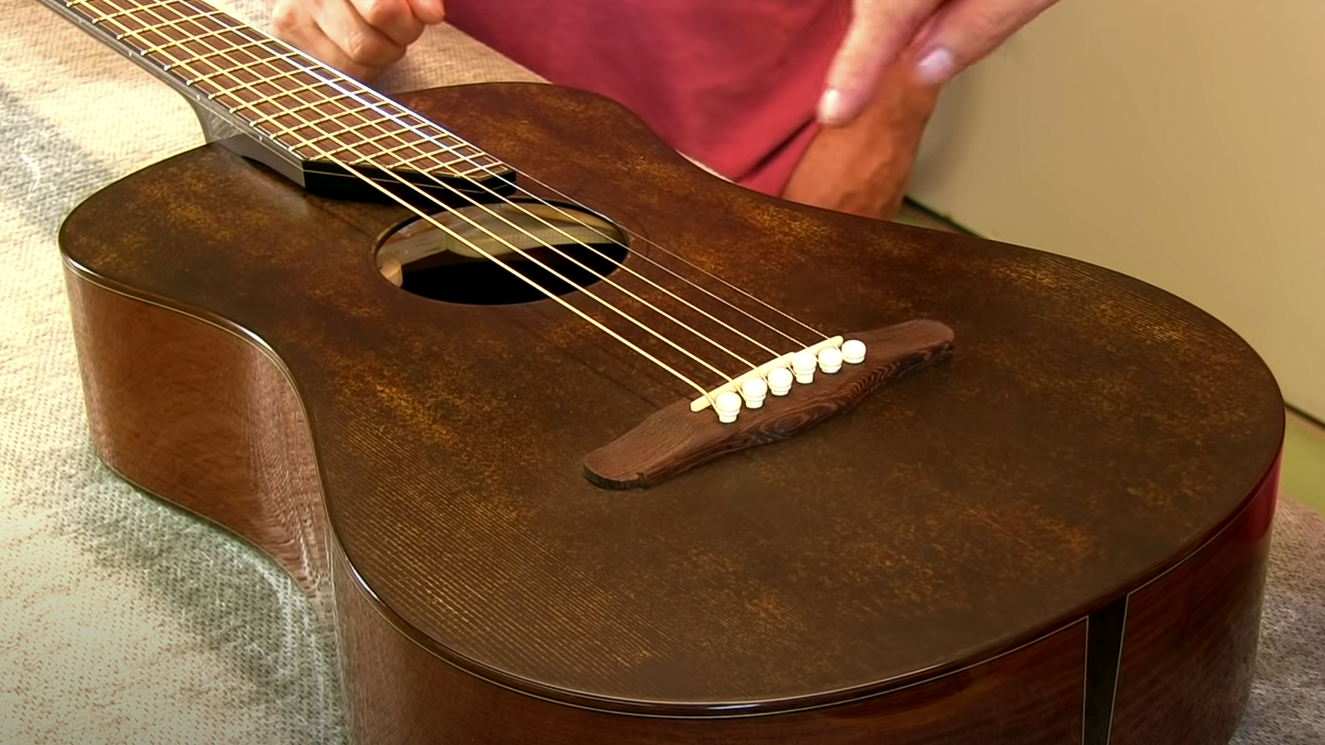 La guitare canonnée de Michi Matsuda