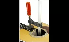 Frottement à travers le trou de son