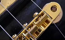 Photo : martelage de la fente de la sillet 