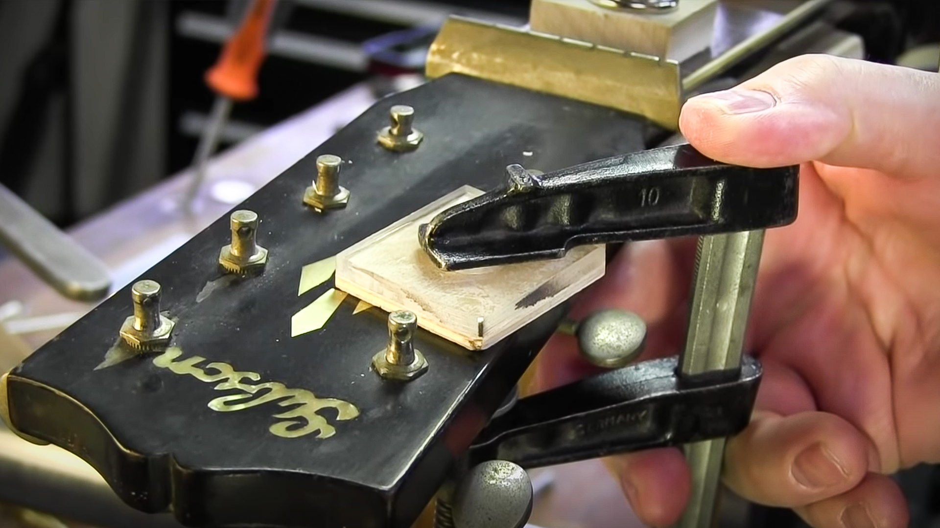 Tiroir de douille fait maison pour protéger le placage de tête