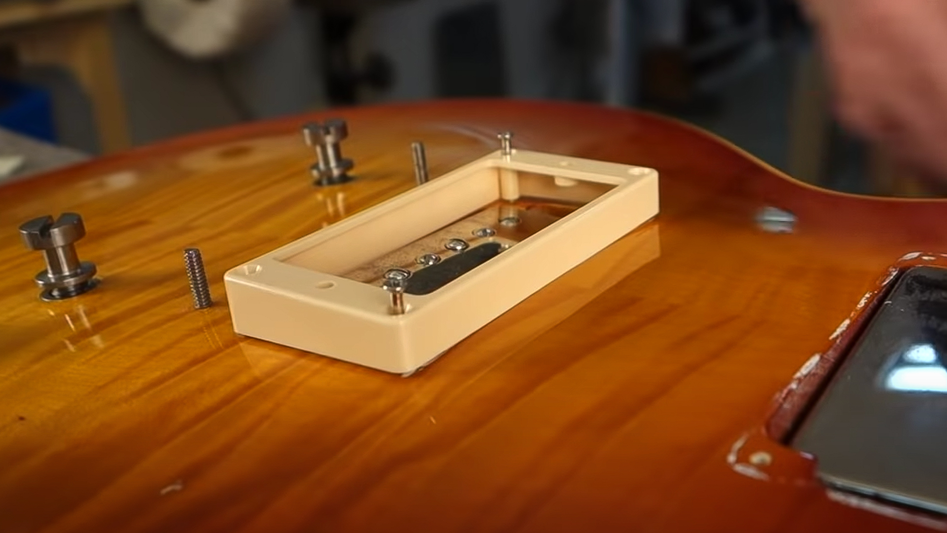 How to fit a Les Paul pickup ring to the curved top