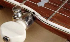 Photo : cheville à angle droit installée