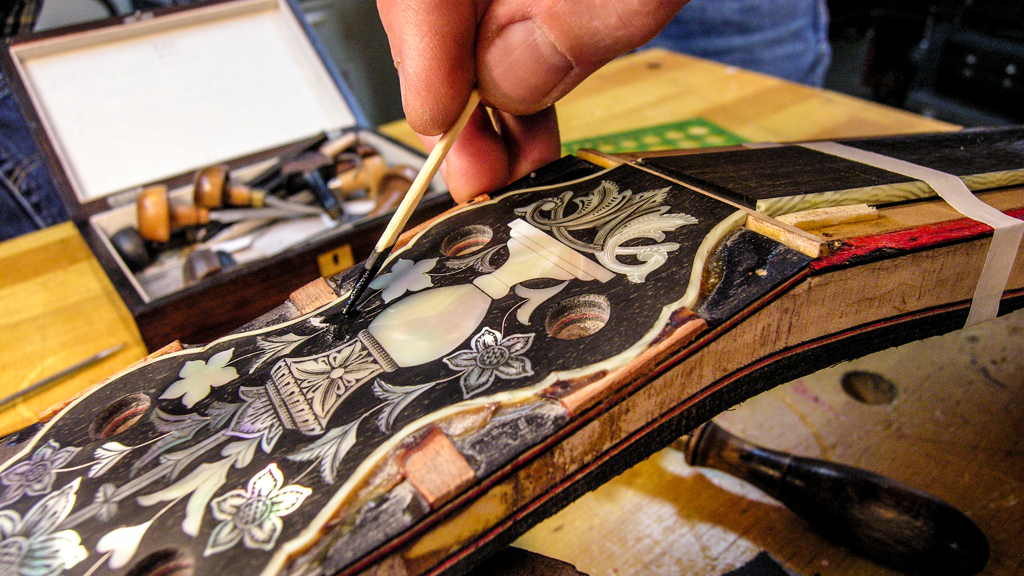 Leçon de gravure perlée de Doug Unger