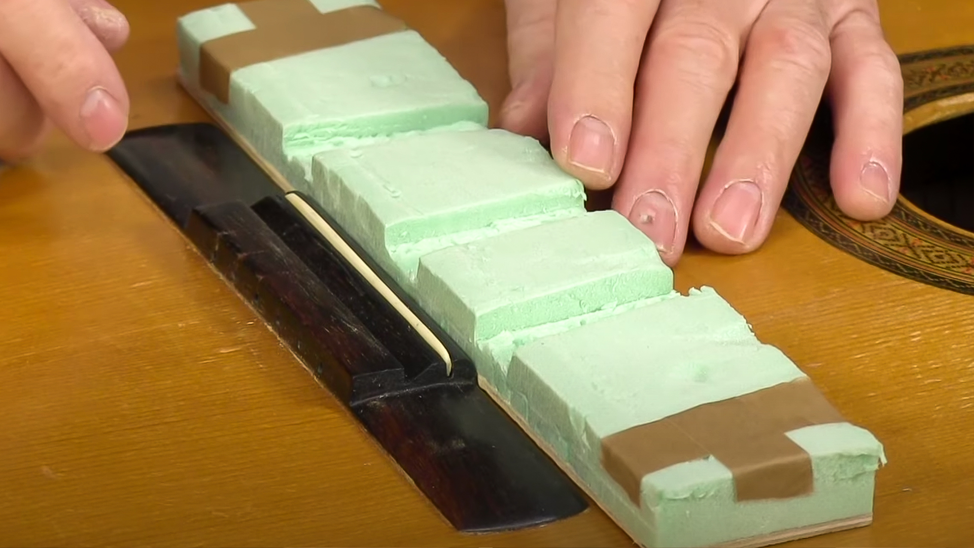 Plaque de presse sur mesure en polystyrène