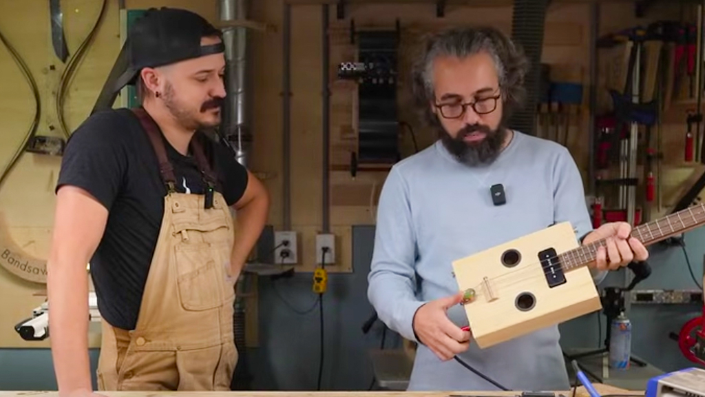 Driftwood Guitars construit la StewMac Cigar Box Kit de guitare