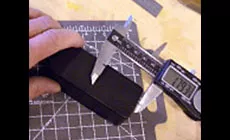 Mesuré et marqué pour les trous