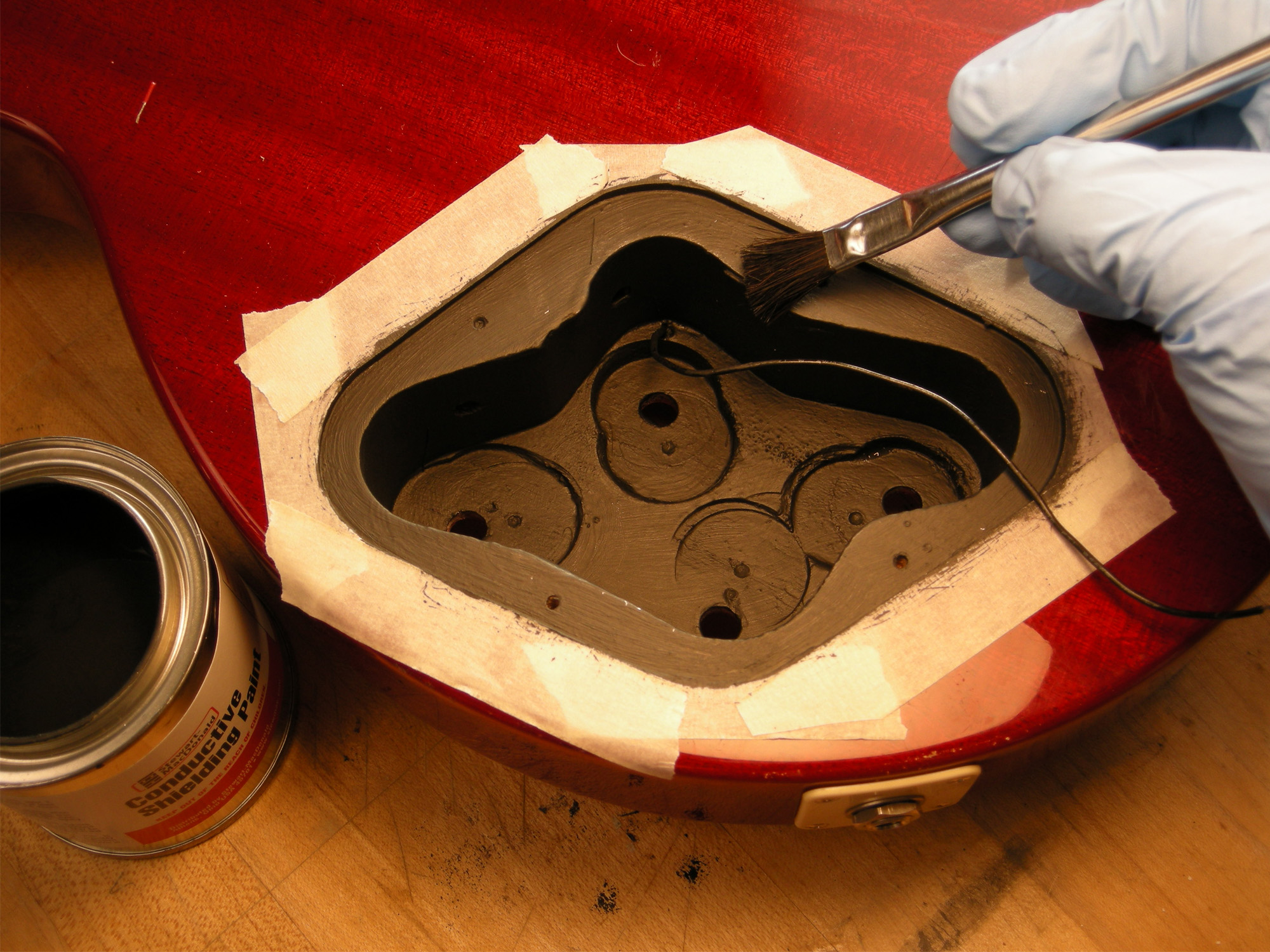 Instructions relatives à la peinture de blindage conducteur