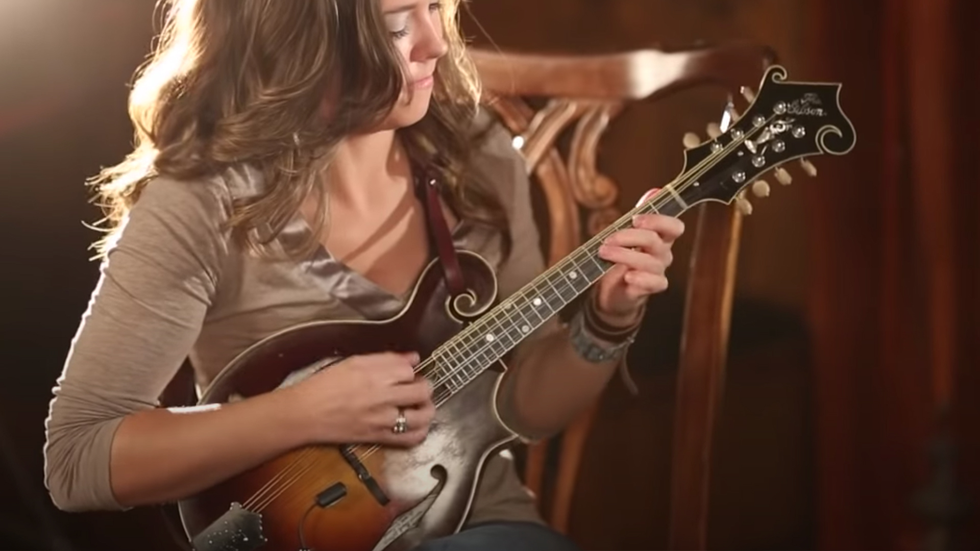 L.R. Baggs présente Sierra Hull et Justin Moses