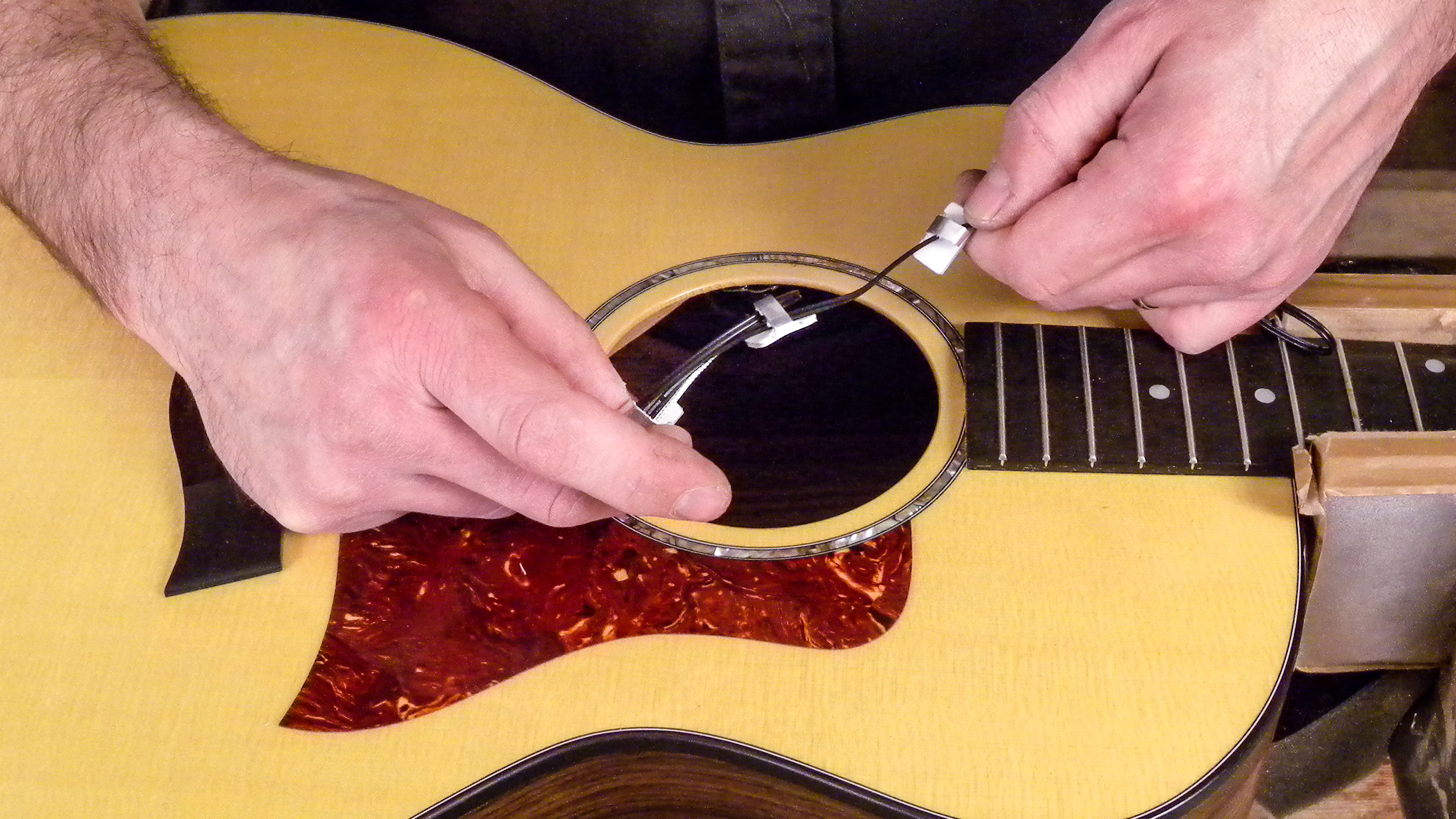 Moneytalk : installation rapide d'une acoustique pickup