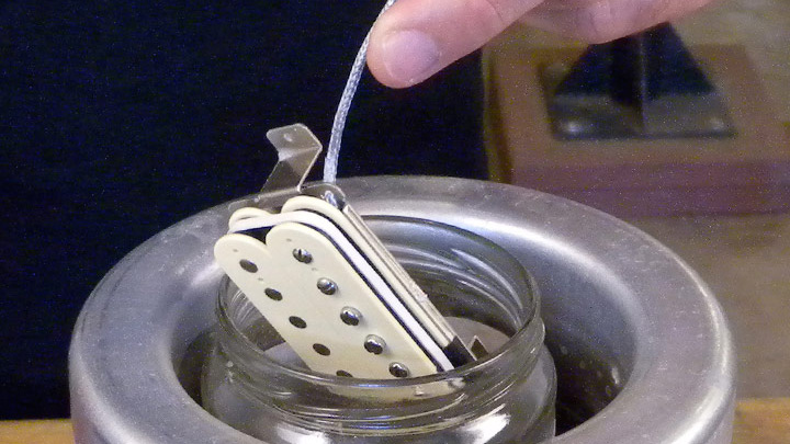 Aucune de vos cires d’abeille ? Prélèvements par enrobage avec de la paraffine.