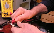 Test avec un multimètre numérique