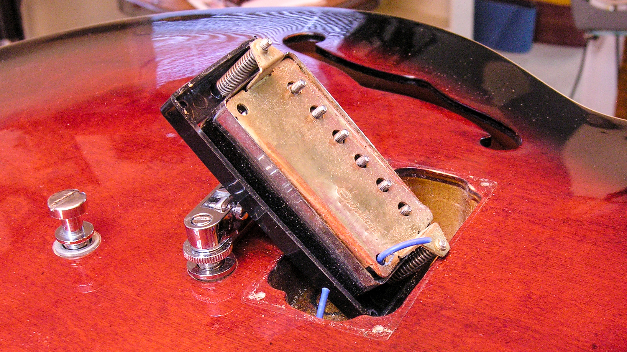 Gagnez du temps et de l'argent grâce aux conseils de Dan en matière de câblage de pickup 