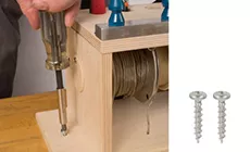 Fixez le monstre à souder à votre banc