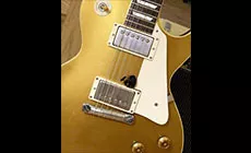 Gibson Les Paul surmonté d’or