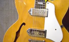 Mise à niveau d’un semi-corps creux bon marché avec le son P-90