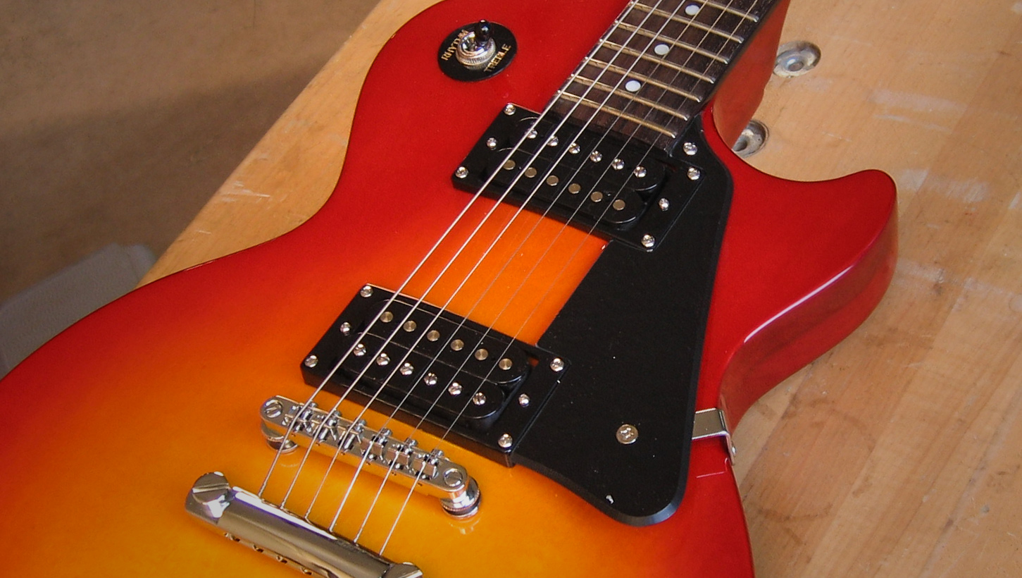 Mise à niveau de l’électronique dans un « Less Paul »