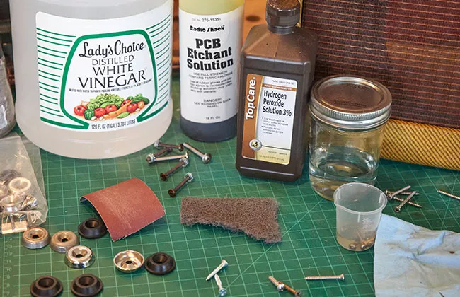 Fournitures à reliquer ferrure