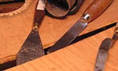 Réparation du dos de la guitare