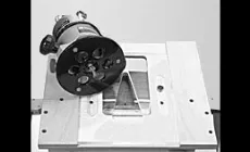 Gabarit mortisé en queue d’aronde