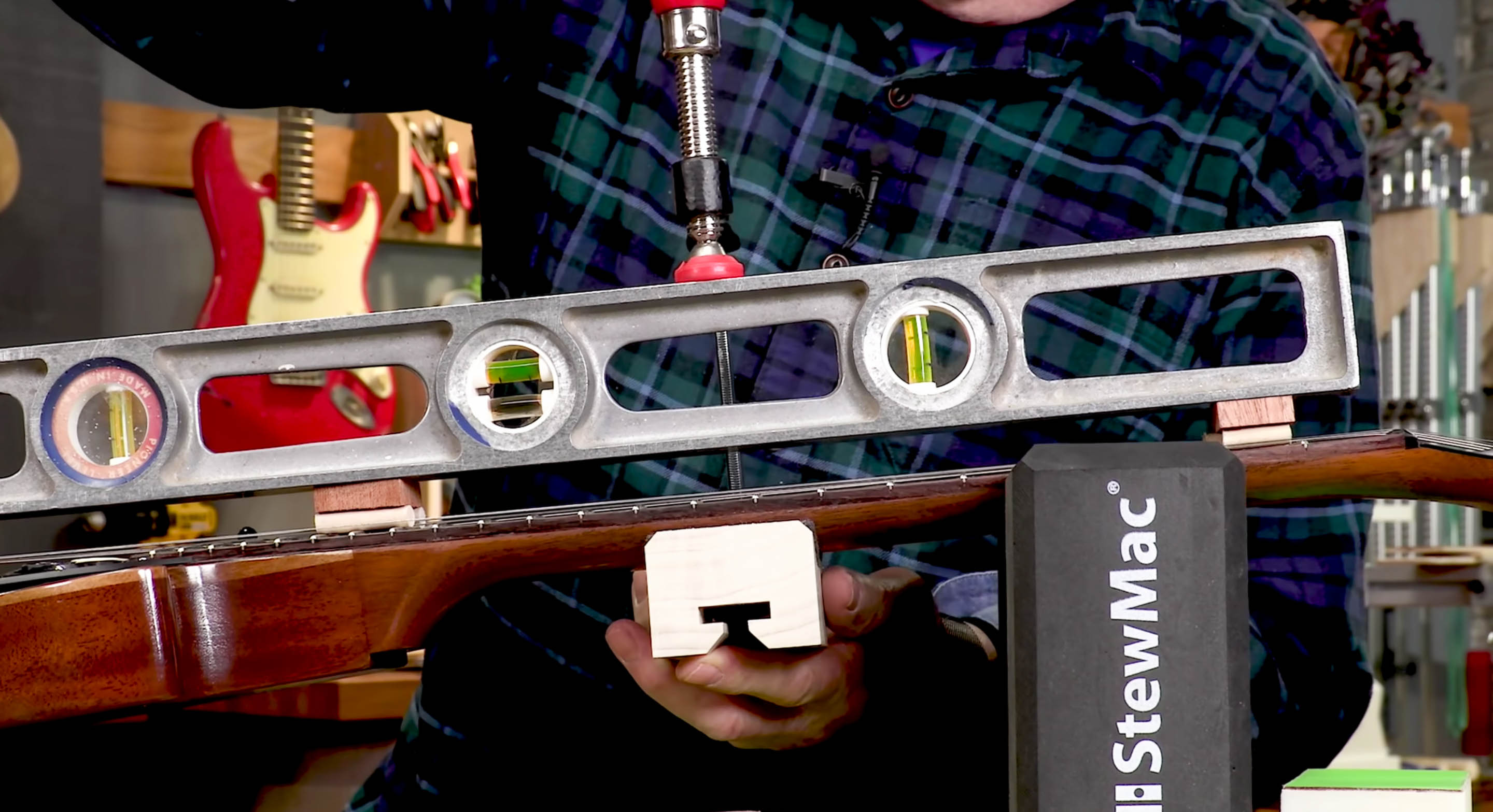 Col en StewMac plaque de presse