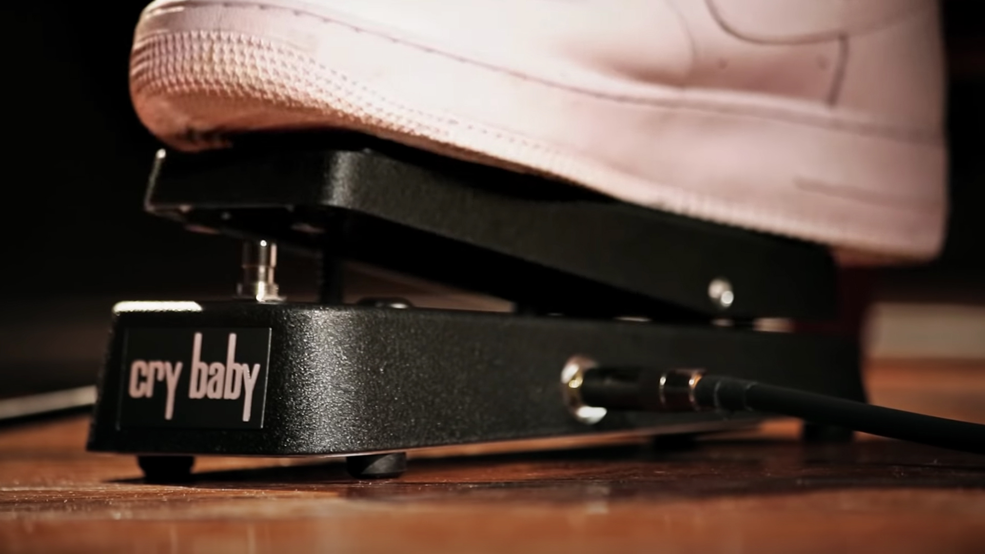 Vidéo de la pédale Dunlop GCB95F Cry Baby Classic Wah