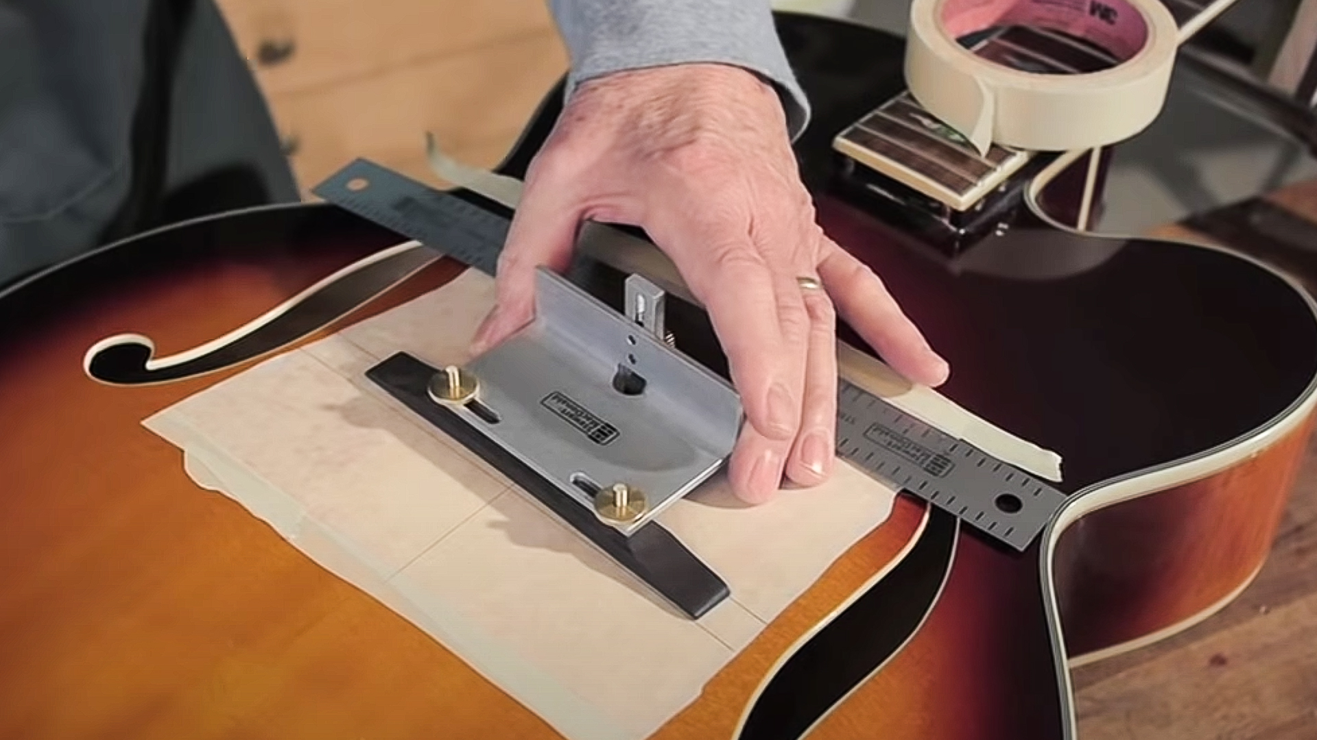 Gabarit de fixation de pont d’arche