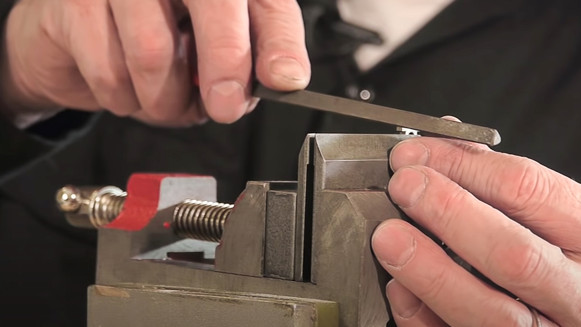 Écrou et étau Saddle