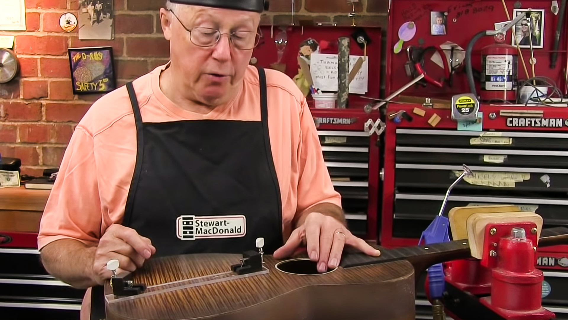 Vidéo sur les outils de réparation des fissures StewMac