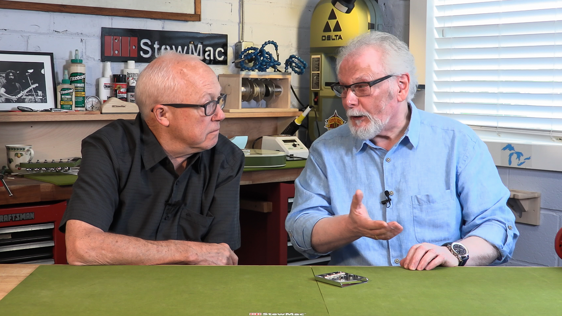 Pont compensé réglable de Trevor Wilkinson pour la télé