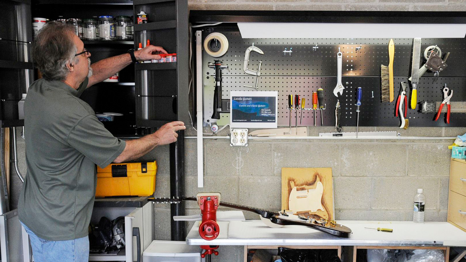 Idées d’aménagement pour votre atelier : optimiser l’agencement de votre établi et de votre étau Idées d’aménagement pour votre atelier : optimiser l’agencement de votre établi et de votre étau