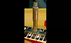 Micromètre de profondeur de l’enclume