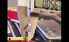 Mesure du fil de pied à coulisse de Luthier